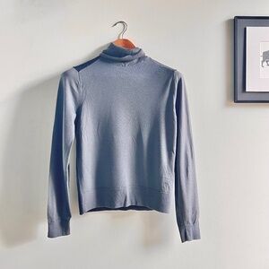 JW Anderson x Uniqlo turtleneck // 100% Extra Fine Merino // grey-dark grey